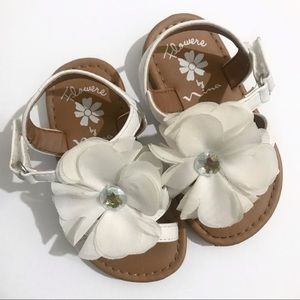 Flowers by Nina Flower Baby Girl Sandals Size 5